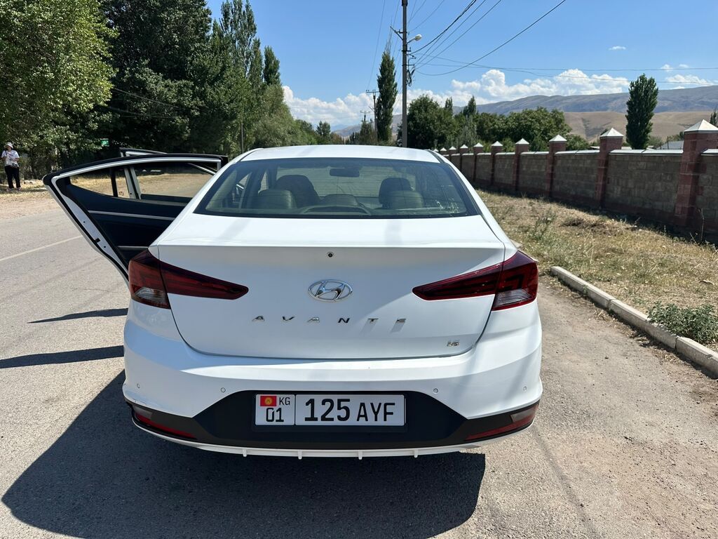 Hyundai Avante: 2019 г., 1.6 л, Автомат, Бензин, Седан: фото 5