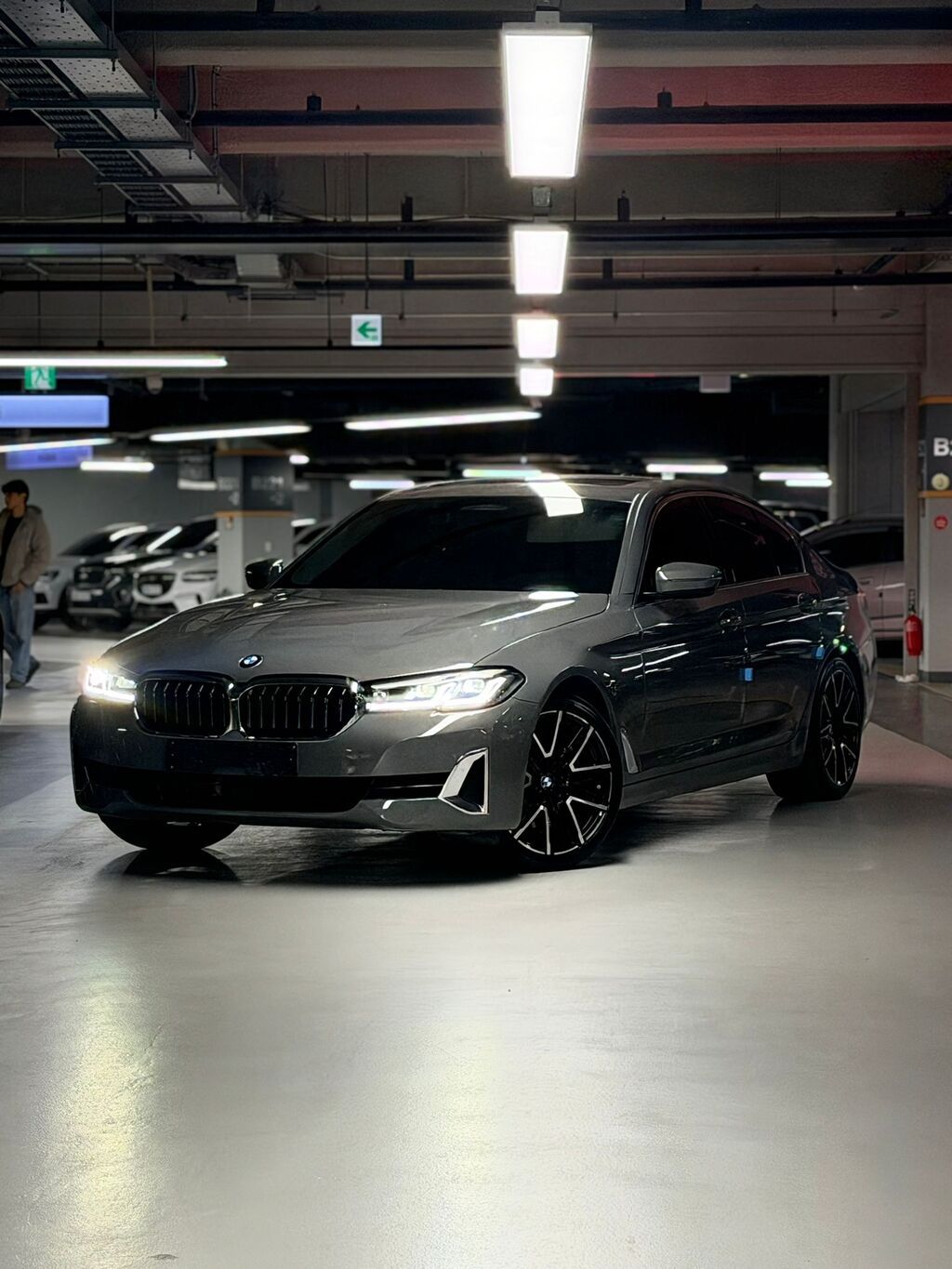 BMW 530: 2020 г., Автомат, Седан: фото 4