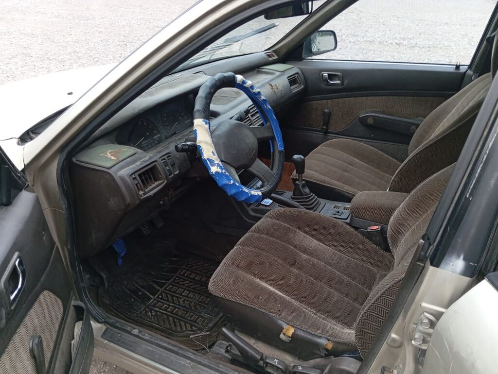 Mitsubishi Galant: 1988 г., 1.8 л, Механика, Бензин, Седан: фото 5