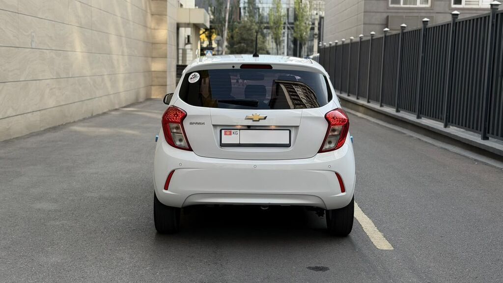 Chevrolet Spark: 2020 г., 1 л, Автомат, Бензин, Хэтчбэк: фото 4