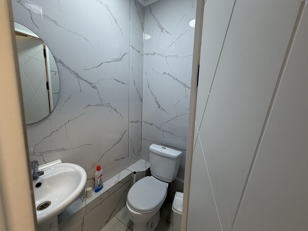 2 комнаты, 48 м², 7 мкр 105 серия, 1 этаж, Евроремонт: фото 4
