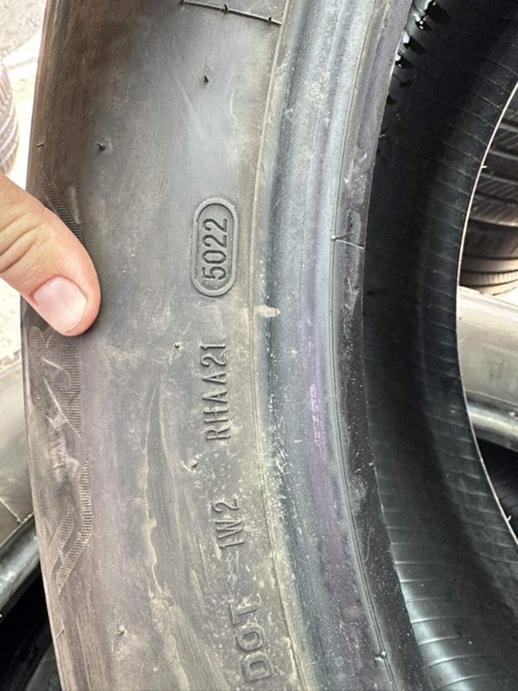 Шины 275 / 50 / R 22, Всесезонная, Б/у, Пара, Внедорожные (АТ/МТ), США, Bridgestone — фото 6