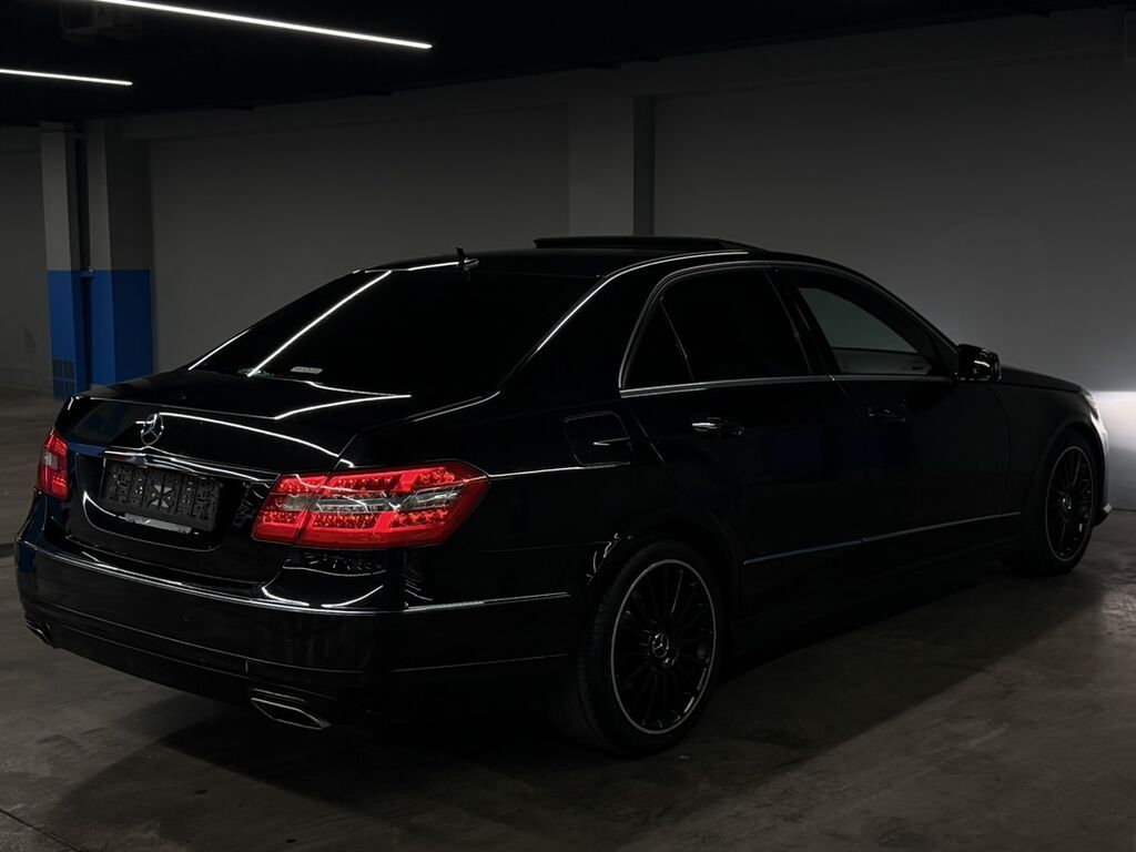 Mercedes-Benz E-Class: 2010 г., 3.5 л, Автомат, Бензин, Седан: фото 4