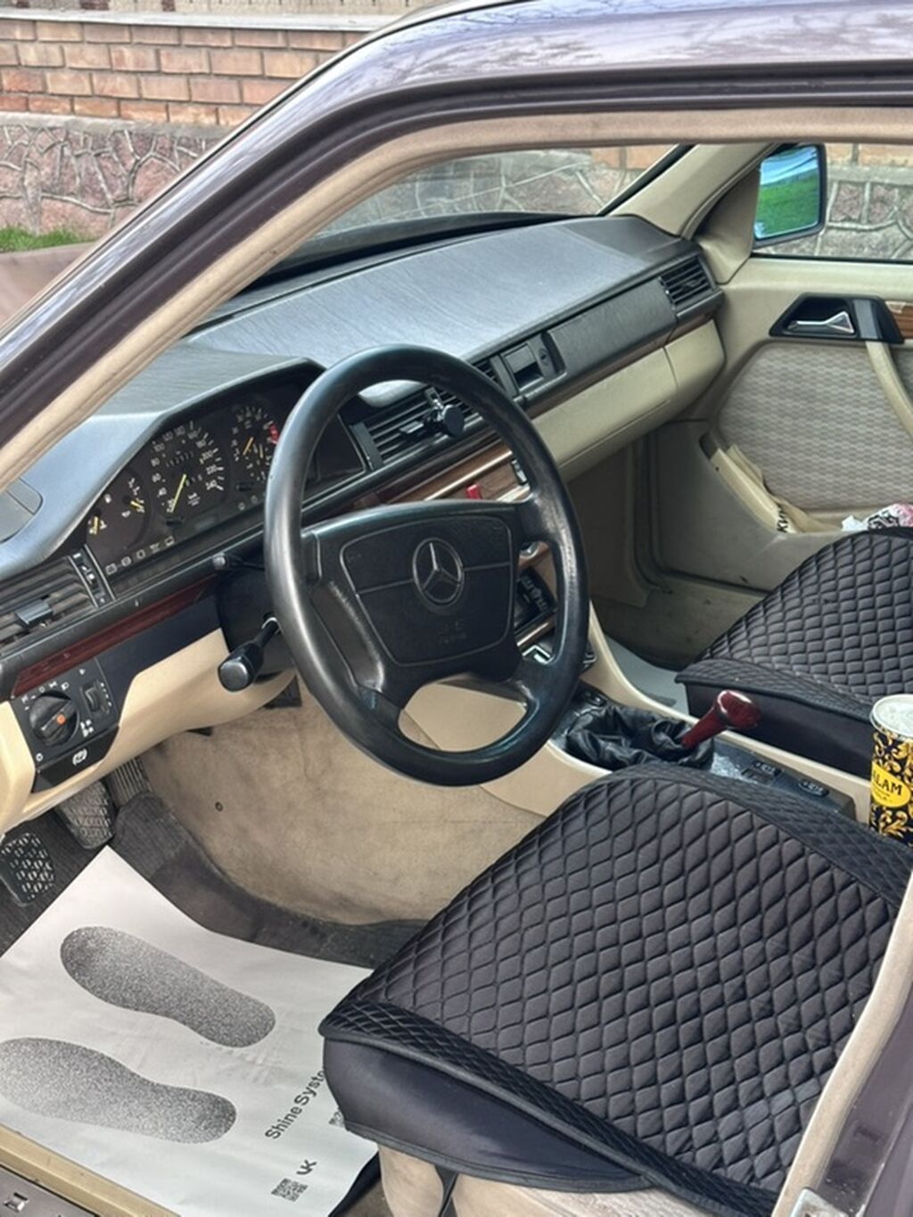 Mercedes-Benz W124: 1993 г., 2.2 л, Механика, Бензин, Седан: фото 6