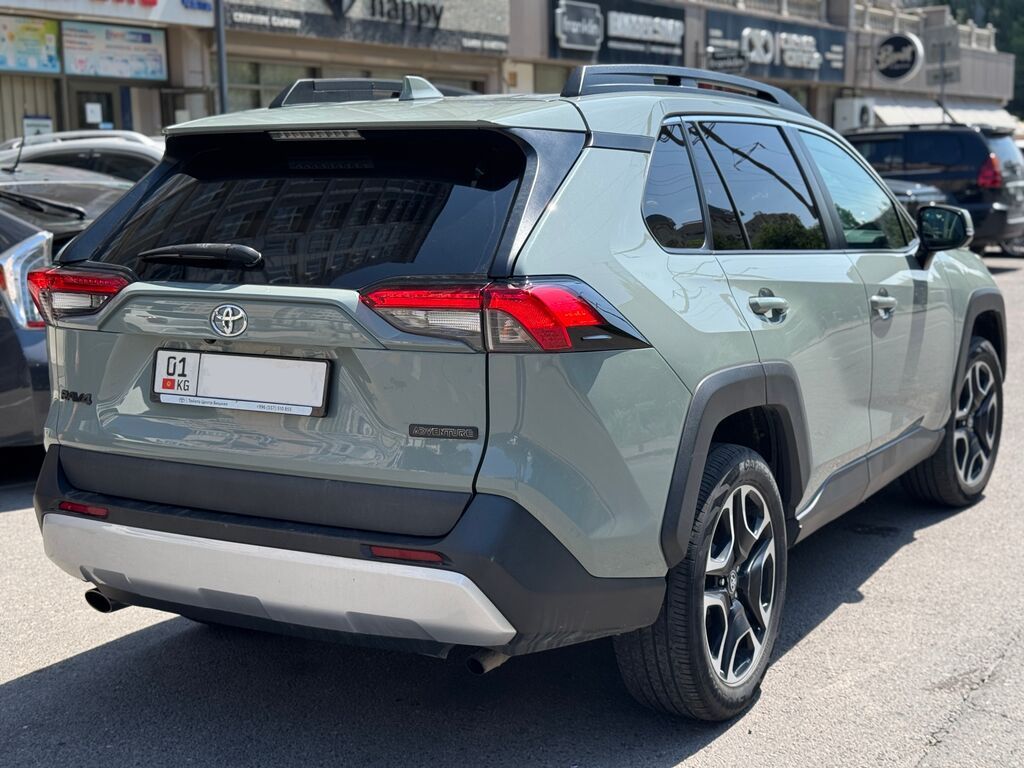 Toyota RAV4: 2020 г., Бензин, Кроссовер — фото 5
