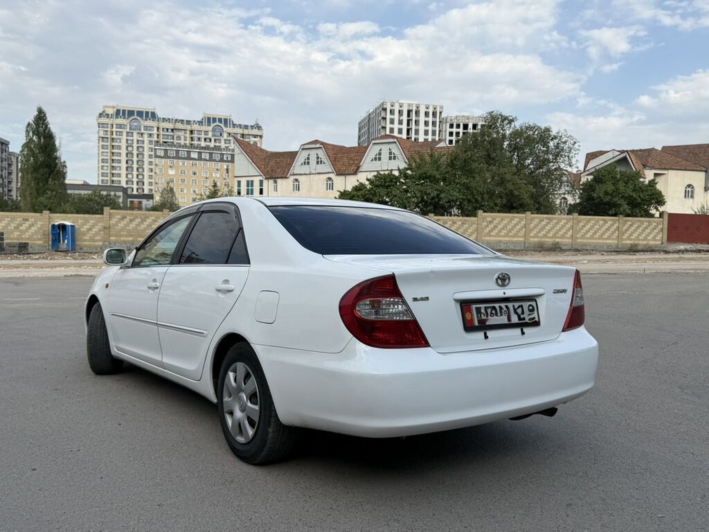 Toyota Camry: 2003 г., 2.4 л, Автомат, Бензин, Седан: фото 2