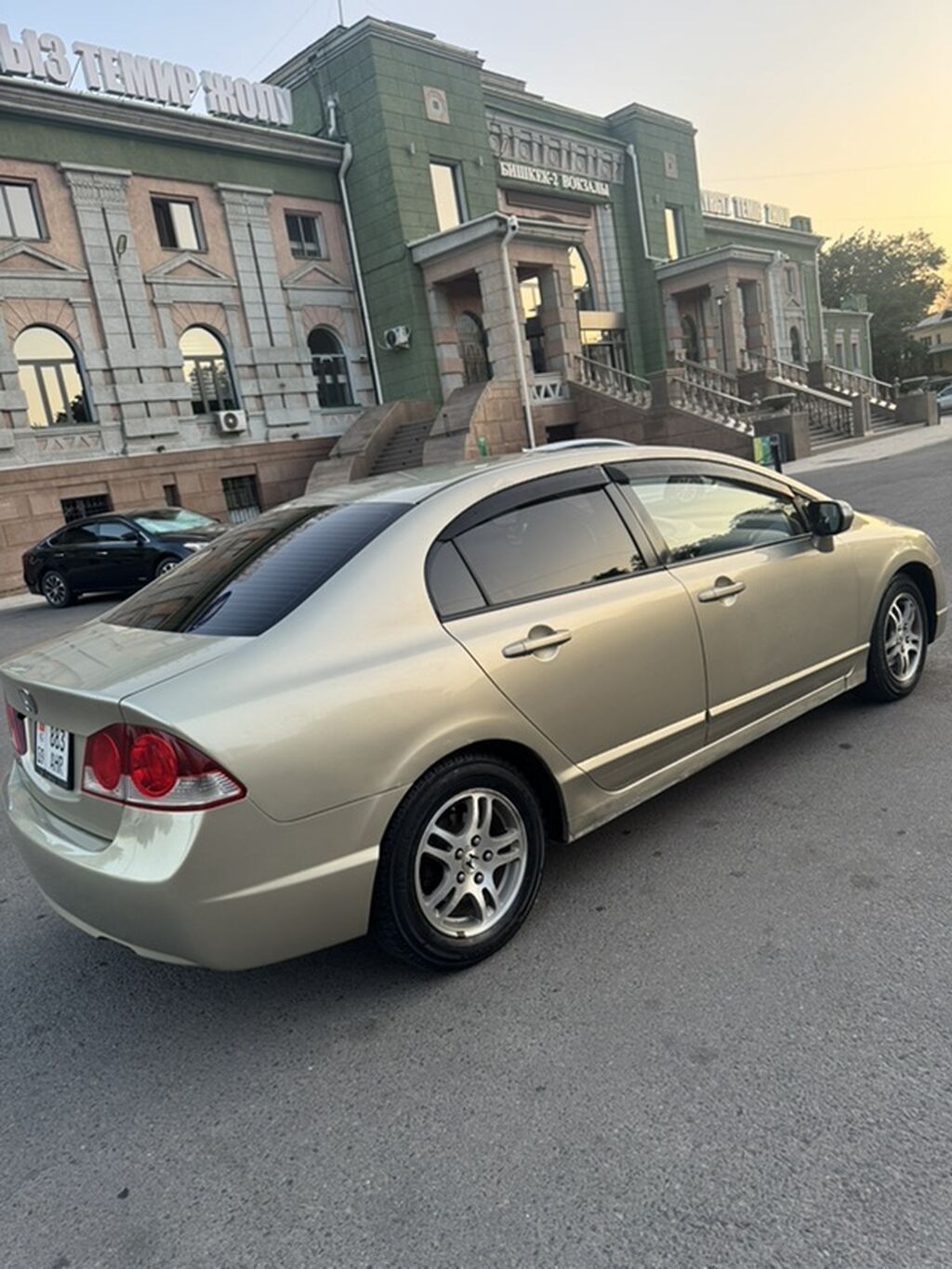 Honda Civic: 2008 г., 1.8 л, Механика, Бензин, Седан: фото 4