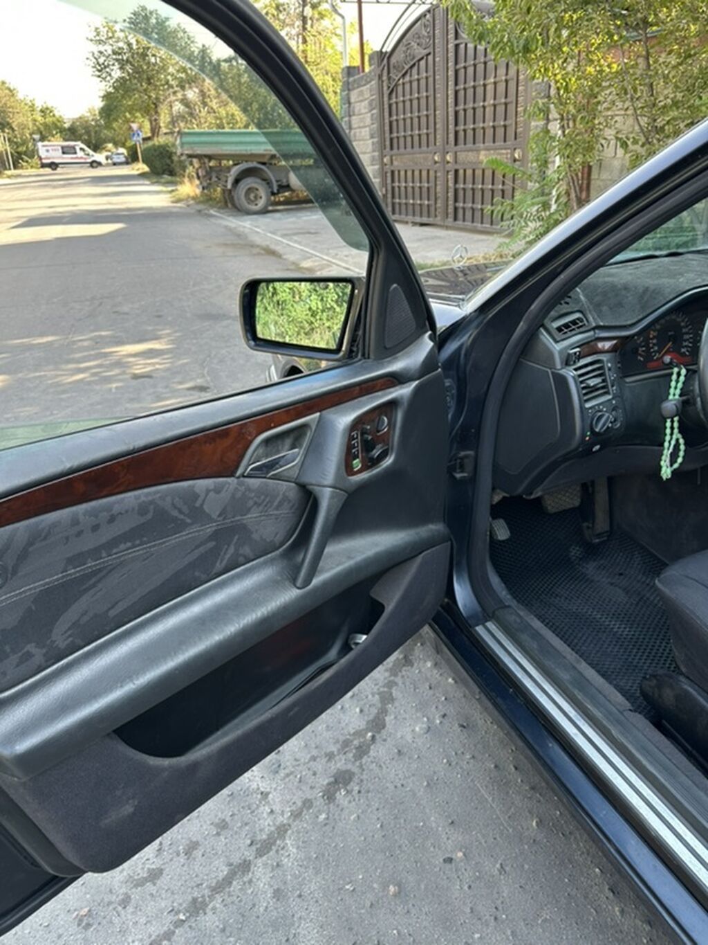 Mercedes-Benz E-Class: 1996 г., 3.2 л, Автомат, Бензин, Седан: фото 7