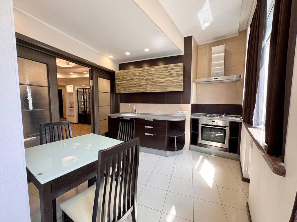 3 комнаты, 123 м², Филармония 6 этаж, Свежий ремонт: фото 4