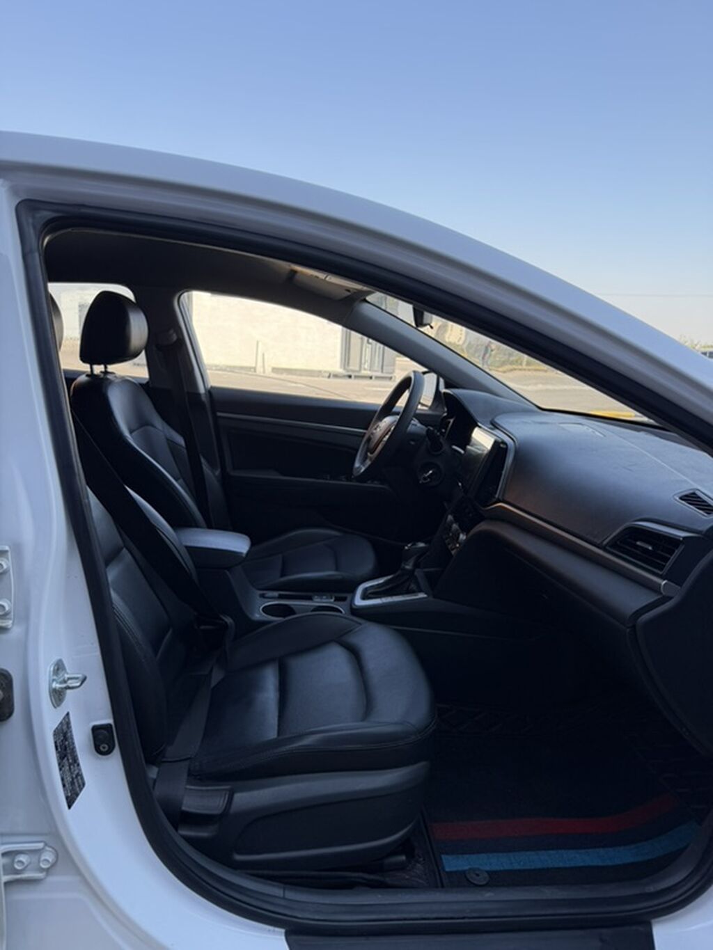 Hyundai Elantra: 2021 г., Автомат, Гибрид, Седан: фото 7