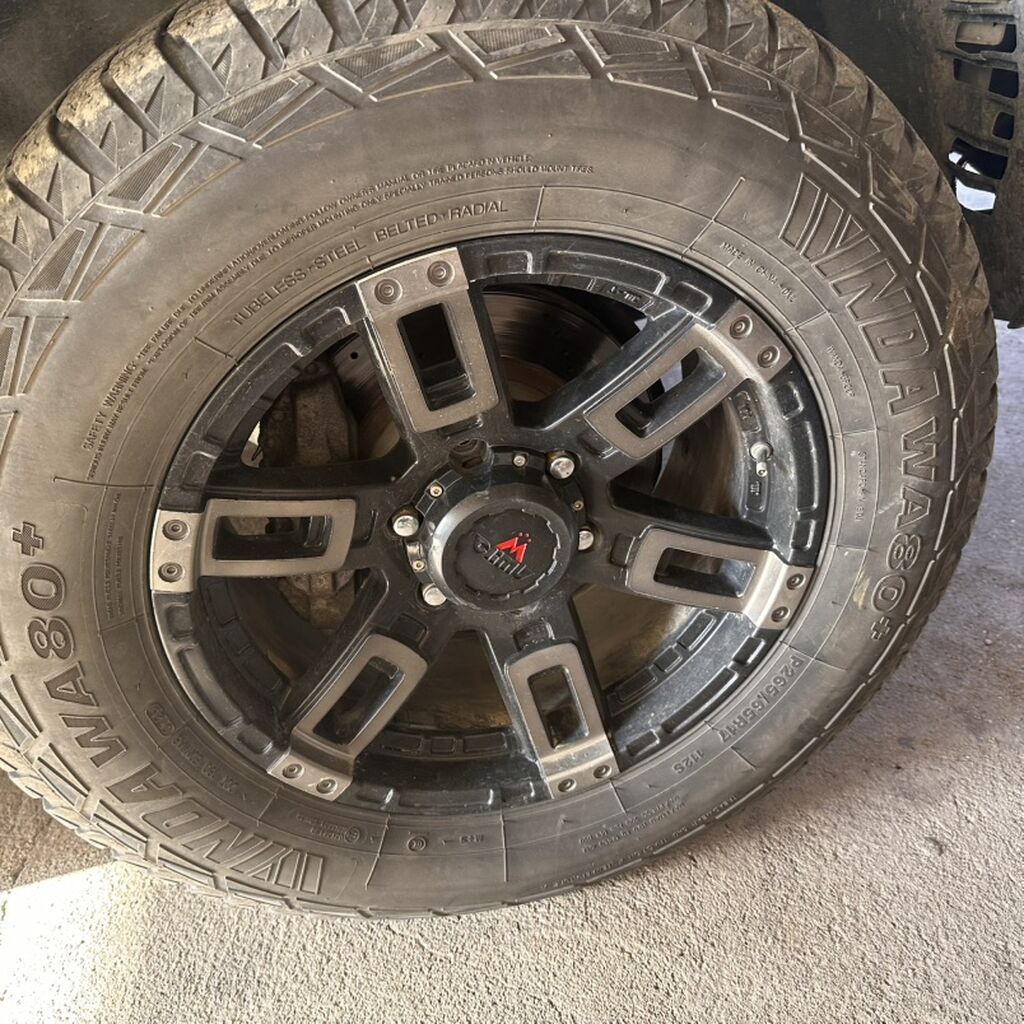 Toyota 4Runner: 2004 г., 4 л, Автомат, Бензин, Внедорожник: фото 2