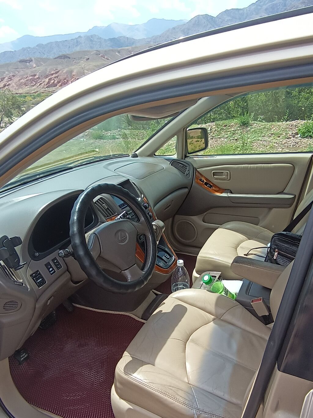 Lexus RX: 2000 г., 3 л, Автомат, Бензин, Кроссовер: фото 2