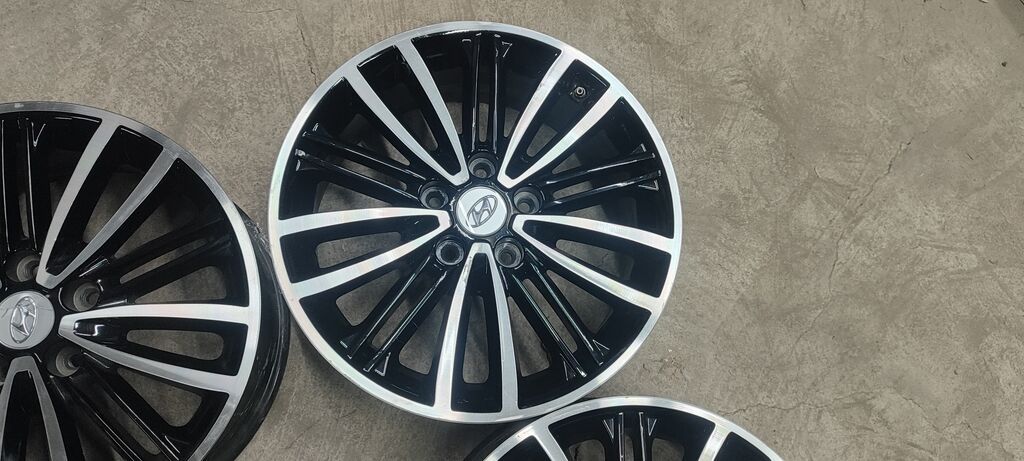 Литые Диски R 17 Hyundai, Комплект, отверстий - 5, Б/у: фото 2