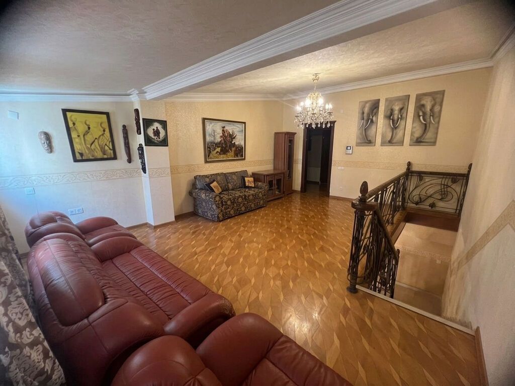 🔥 NƏSİMİ RAYONUNDA SƏMƏD VURĞUN KÜÇƏSİNDƏ NİAQARA RESTORANI İLƏ ÜZBƏÜZ