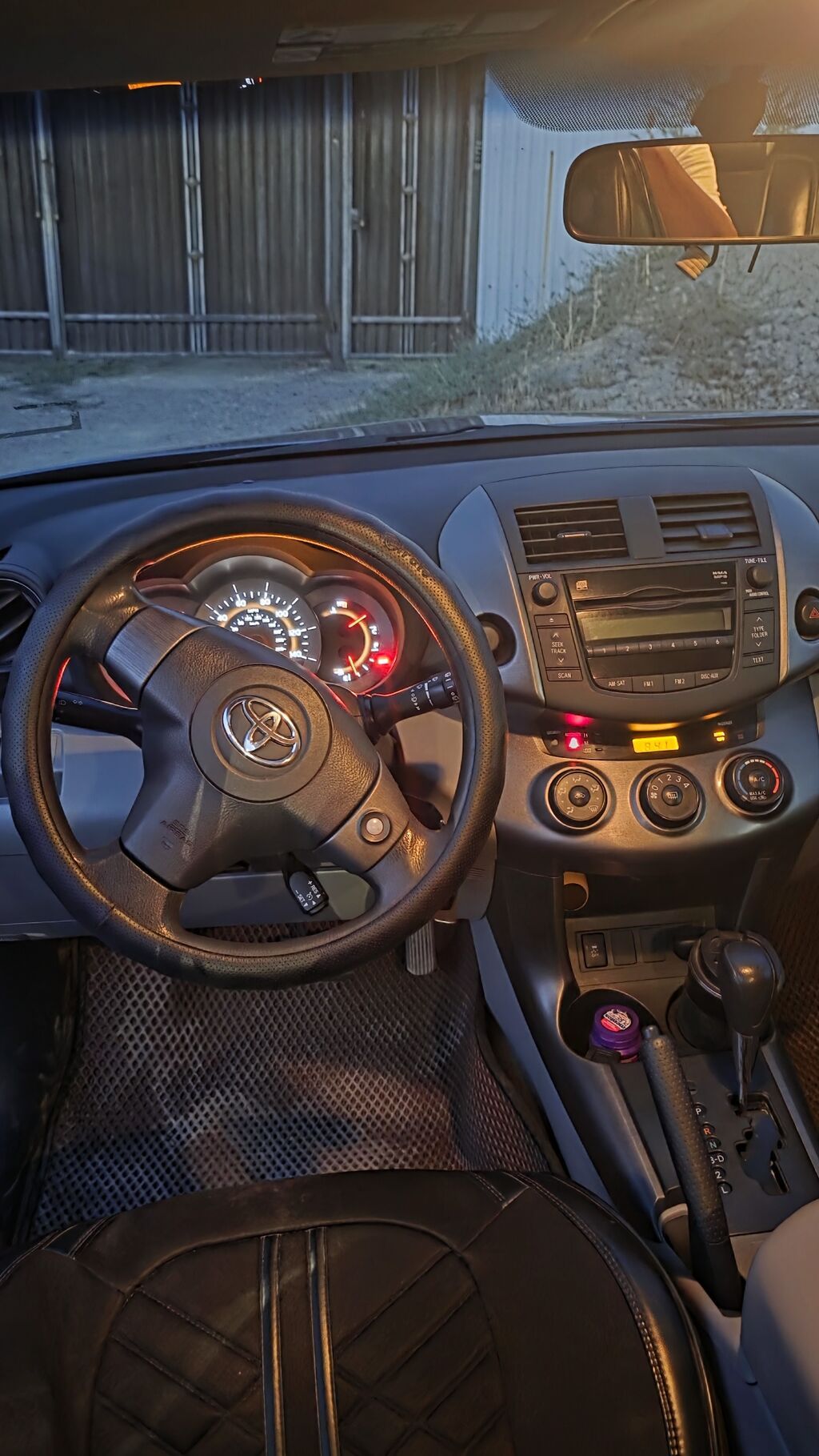 Toyota RAV4: 2009 г., Автомат, Кроссовер: фото 4
