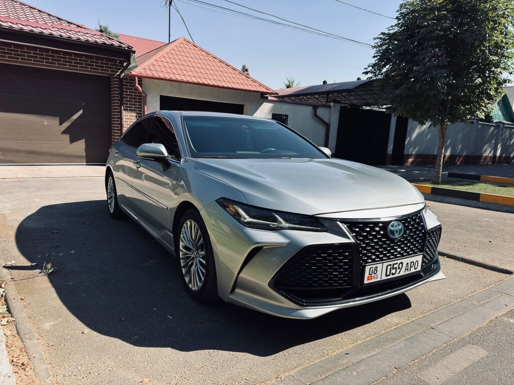Toyota Avalon: 2019 г., 2.5 л, Автомат, Гибрид, Седан: фото 2