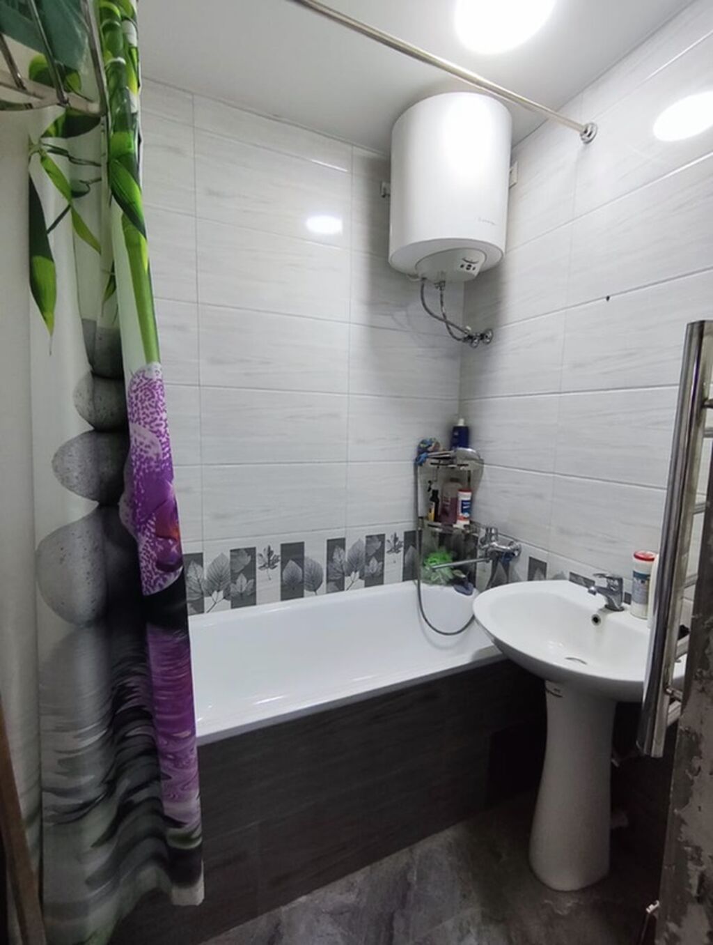 2 комнаты, 48 м², Пишпек 105 серия, 1 этаж, Свежий ремонт: фото 2