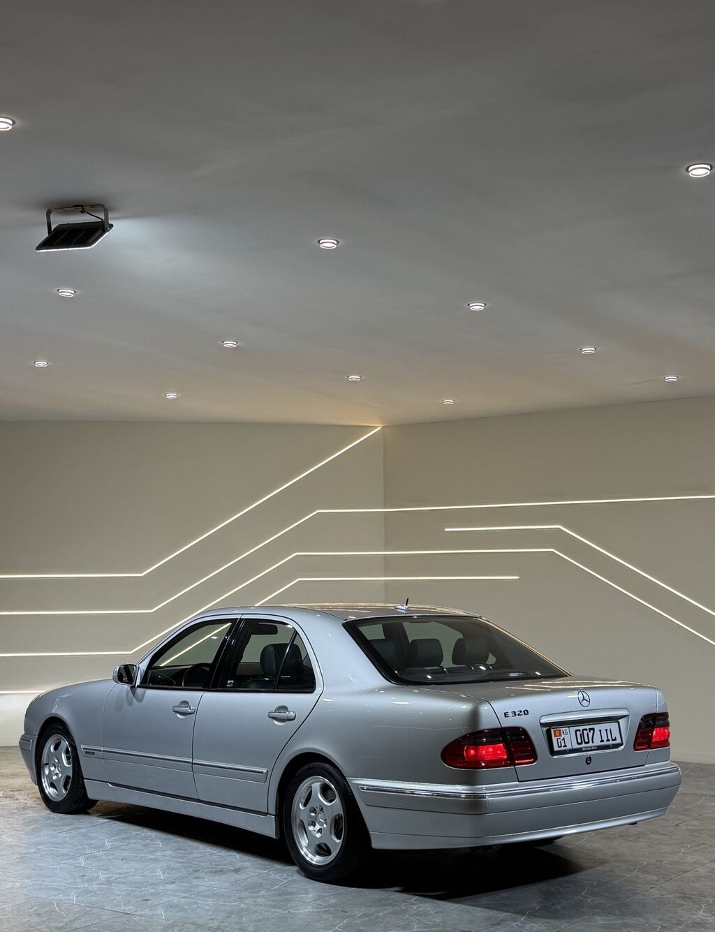 Mercedes-Benz E-Class: 2003 г., 2.8 л, Автомат, Бензин, Седан: фото 3