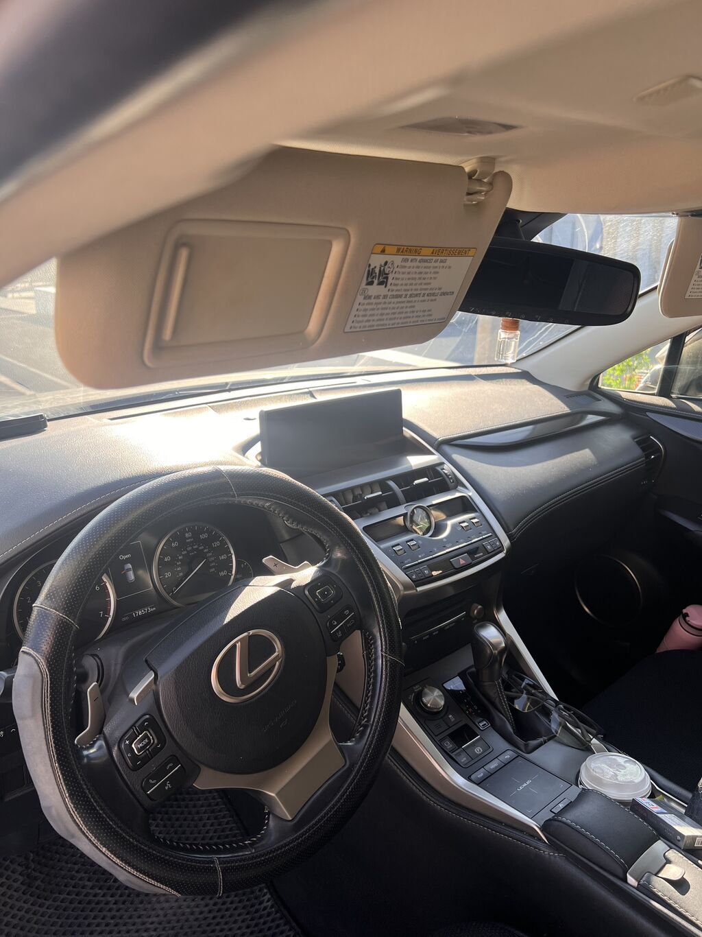 Lexus NX: 2018 г., 2 л, Автомат, Бензин, Кроссовер: фото 5