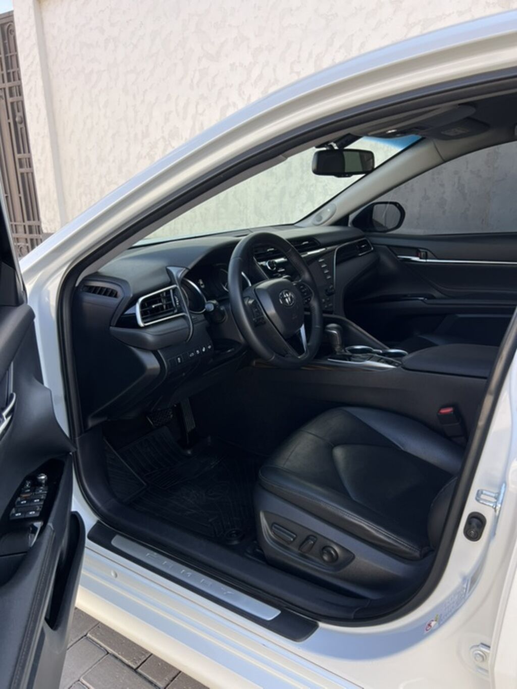 Toyota Camry: 2018 г., 2.5 л, Автомат, Бензин: фото 5