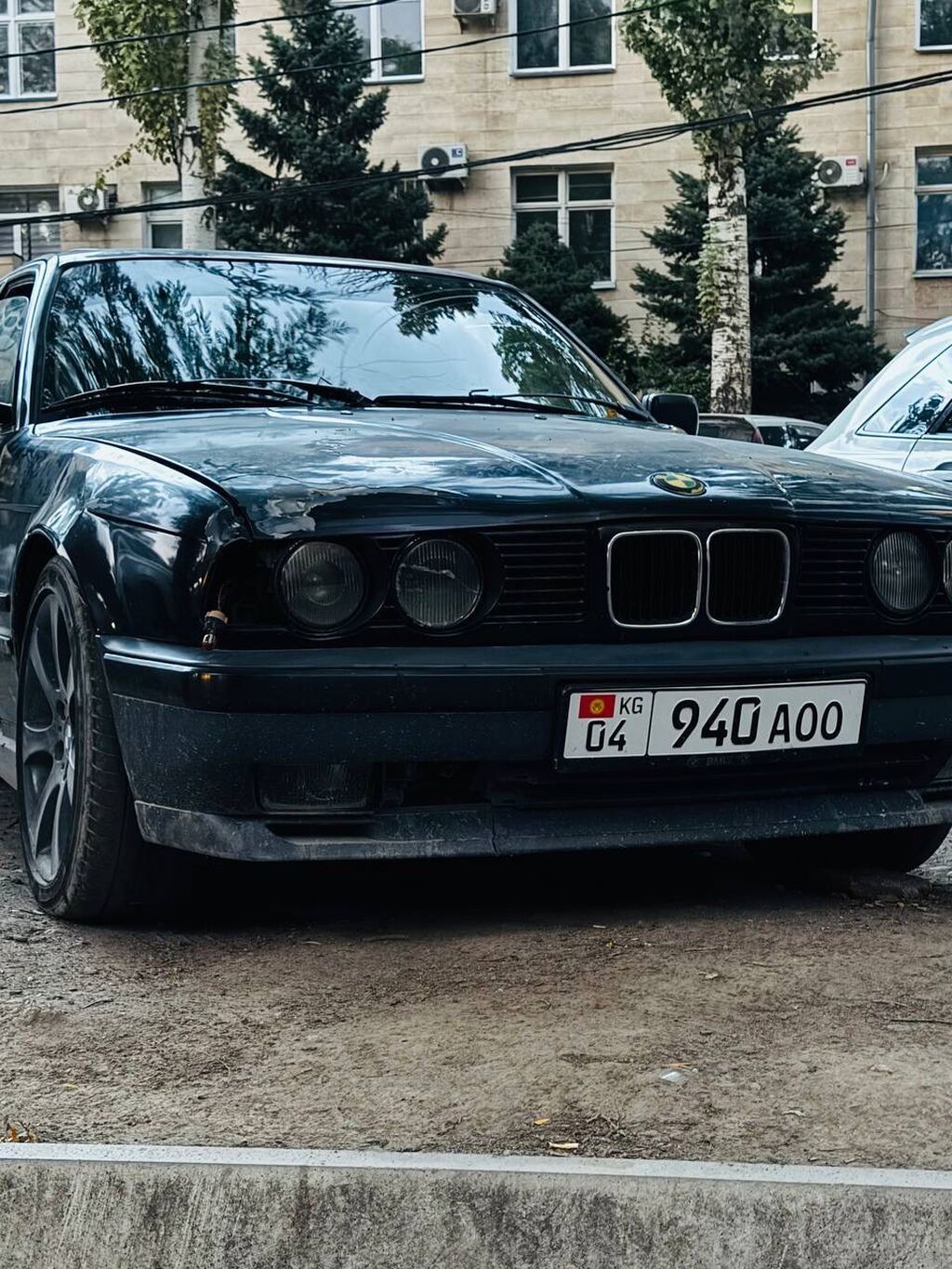 BMW 5 series: 1990 г., 2 л, Механика, Бензин, Седан — фото 4