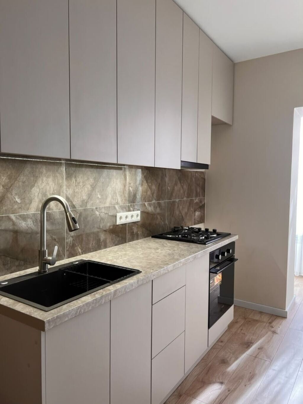 2 комнаты, 72 м², Асанбай мкр Элитка, 6 этаж, Дизайнерский ремонт: фото 3