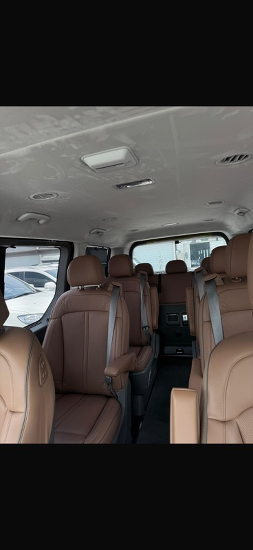 Hyundai Staria: 2024 г., 1.6 л, Автомат, Гибрид, Минивэн: фото 6