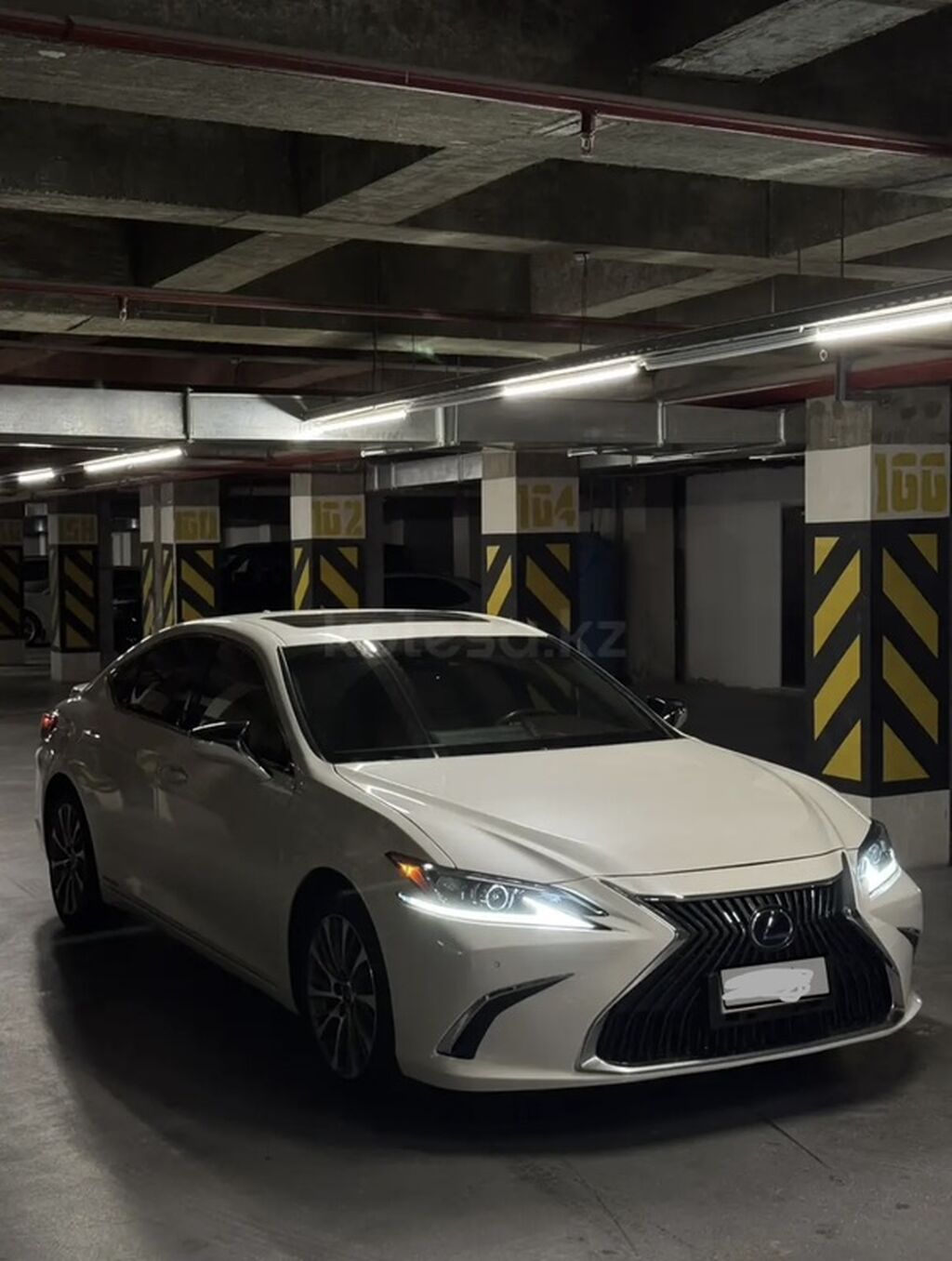 Lexus ES: 2019 г., Гибрид, Седан: фото 2