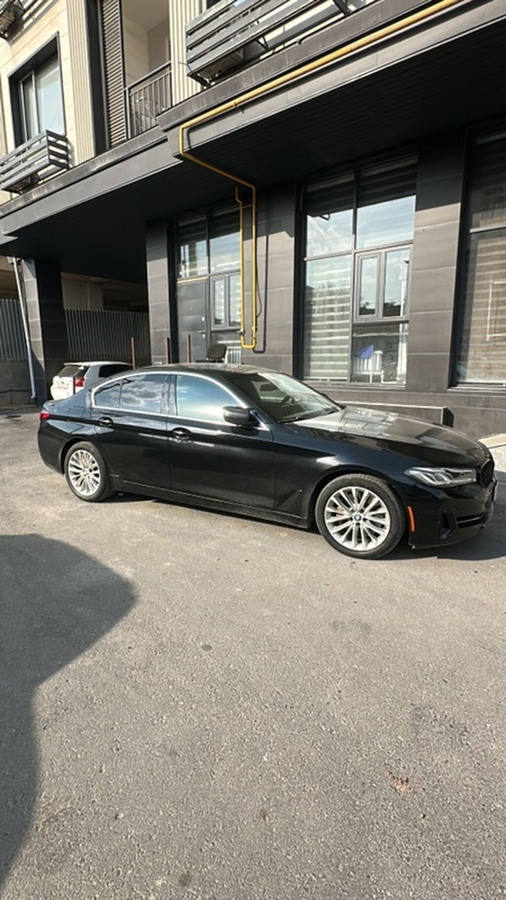 BMW 5 series: 2021 г., 2 л, Автомат, Бензин, Седан: фото 2