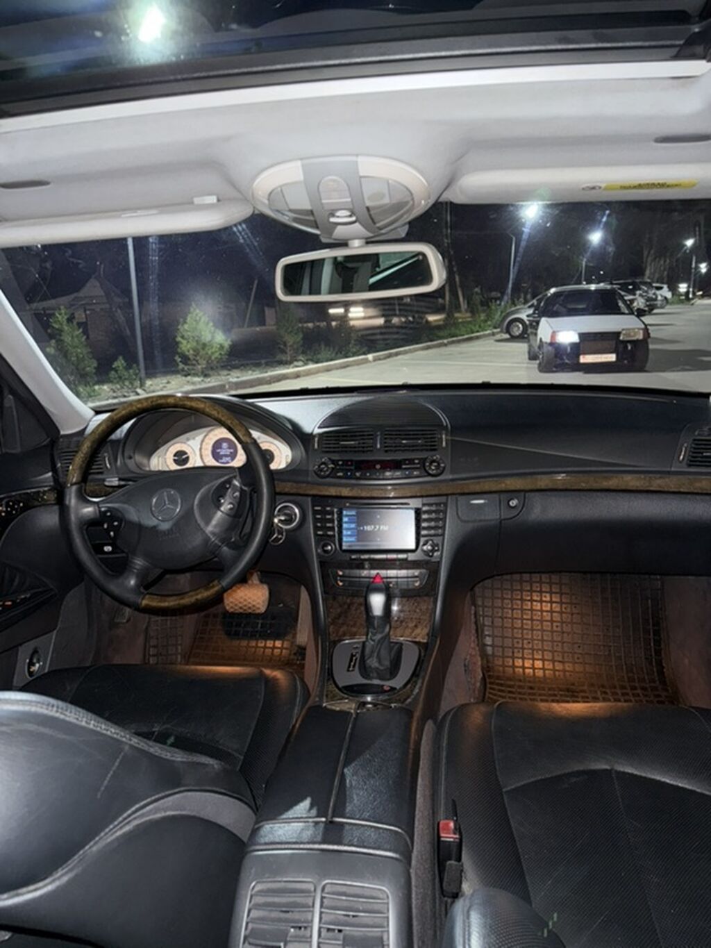 Mercedes-Benz E-Class: 2004 г., 3.2 л, Автомат, Бензин, Седан: фото 5