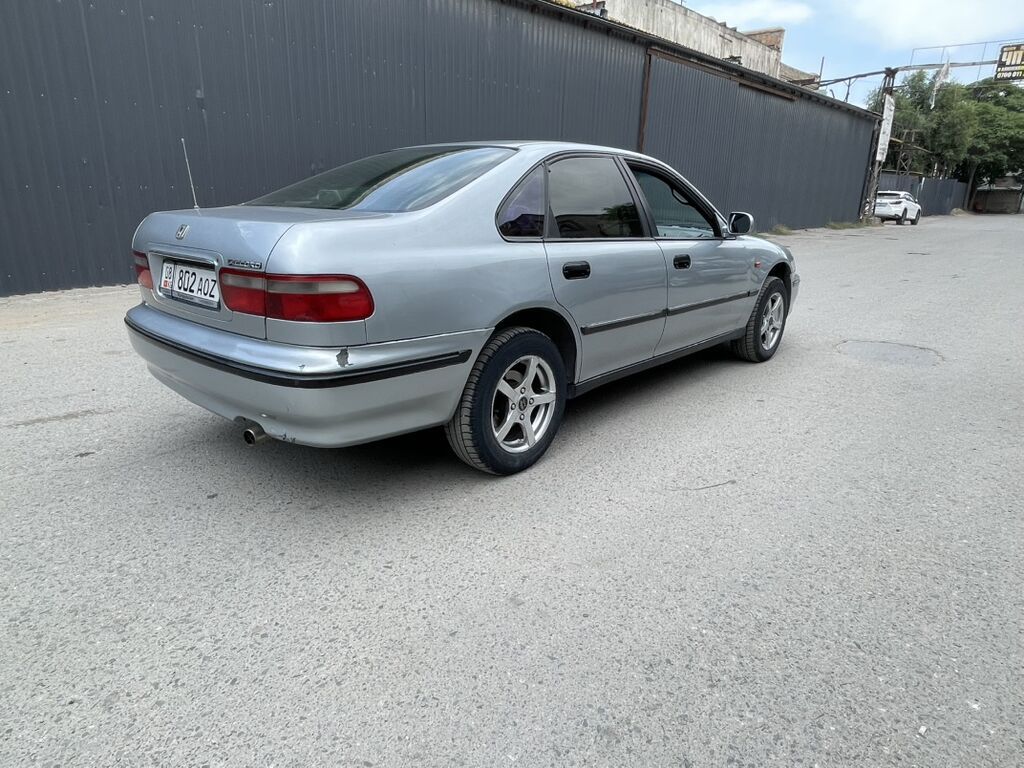 Honda Accord: 1996 г., 1.8 л, Механика, Бензин, Седан: фото 5