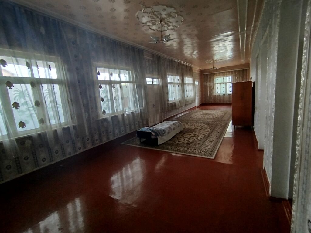 4 otaqlı, 100 kv. m, Kredit yoxdur, Orta təmir
