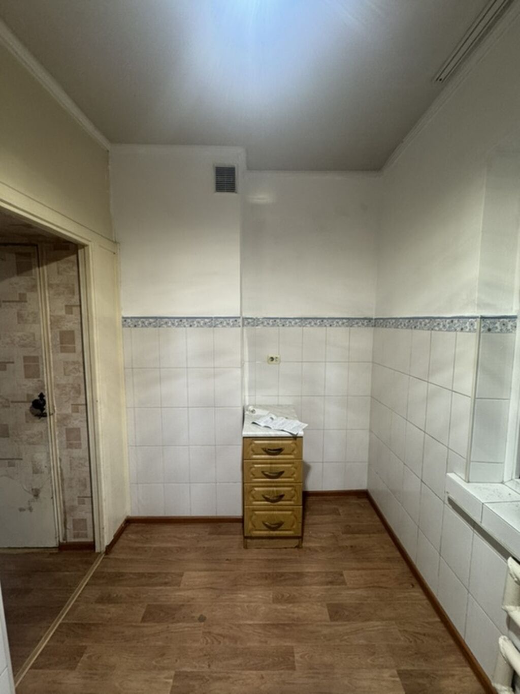 1 комната, 34 м², Аламедин-1 мкр 105 серия, 3 этаж, Старый ремонт: фото 4