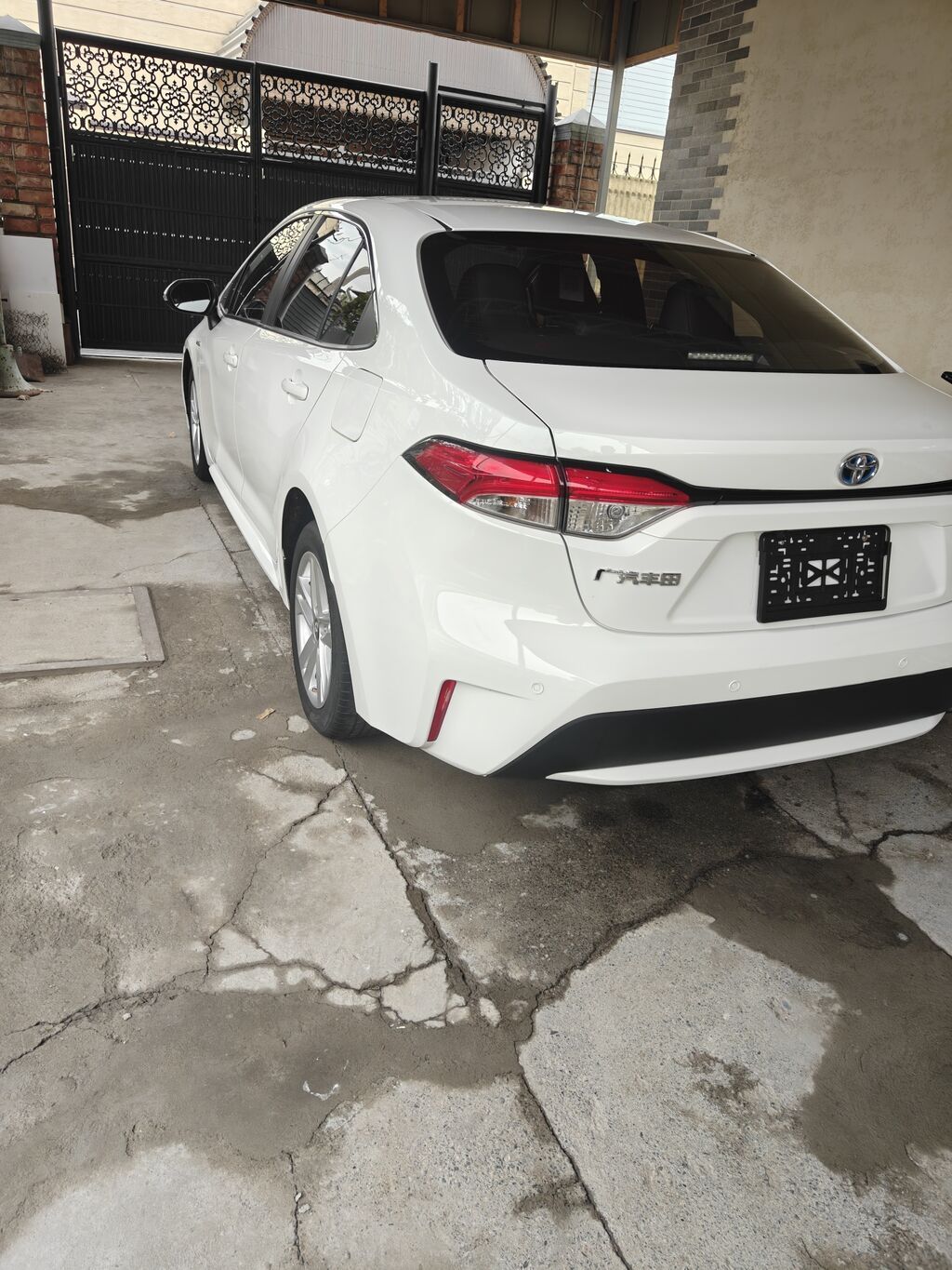 Toyota Levin: 2021 г., Автомат, Бензин, Седан: фото 3