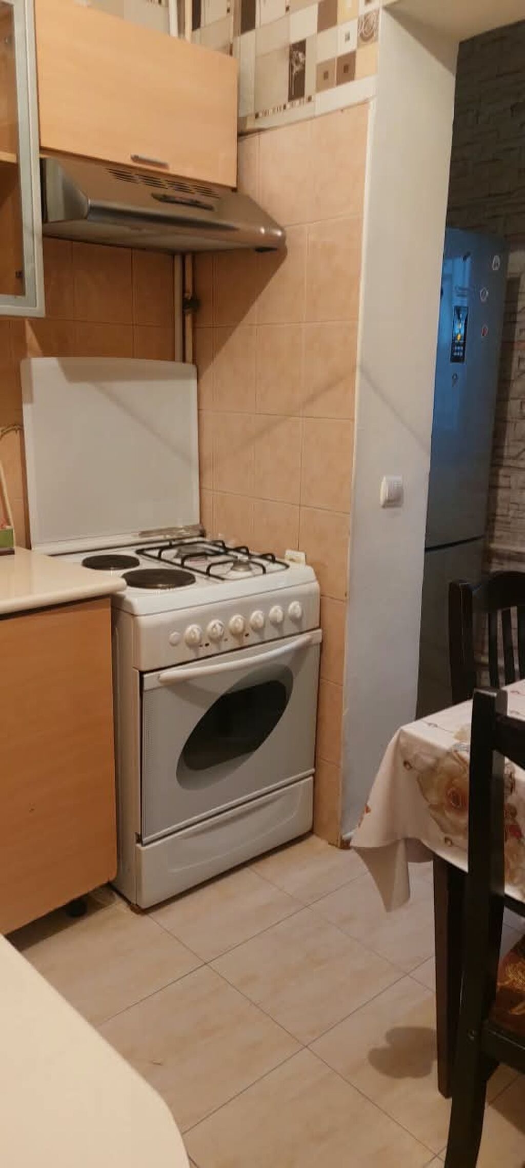 2 otaqlı 9 un 9 u lift daim işləyir problemsizdir su çəni var su