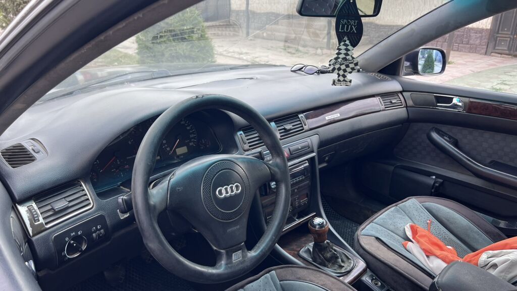 Audi A6: 1997 г., 2.4 л, Механика, Бензин, Седан: фото 8