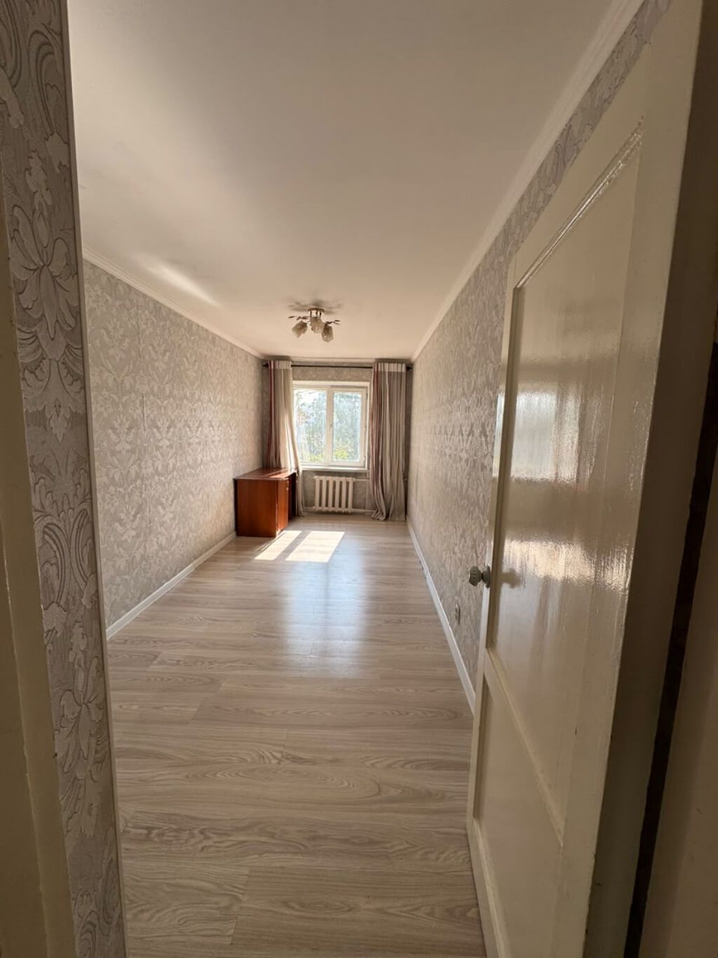 3 комнаты, 55 м², Восток-5 мкр Индивидуалка, 5 этаж, Косметический ремонт: фото 3