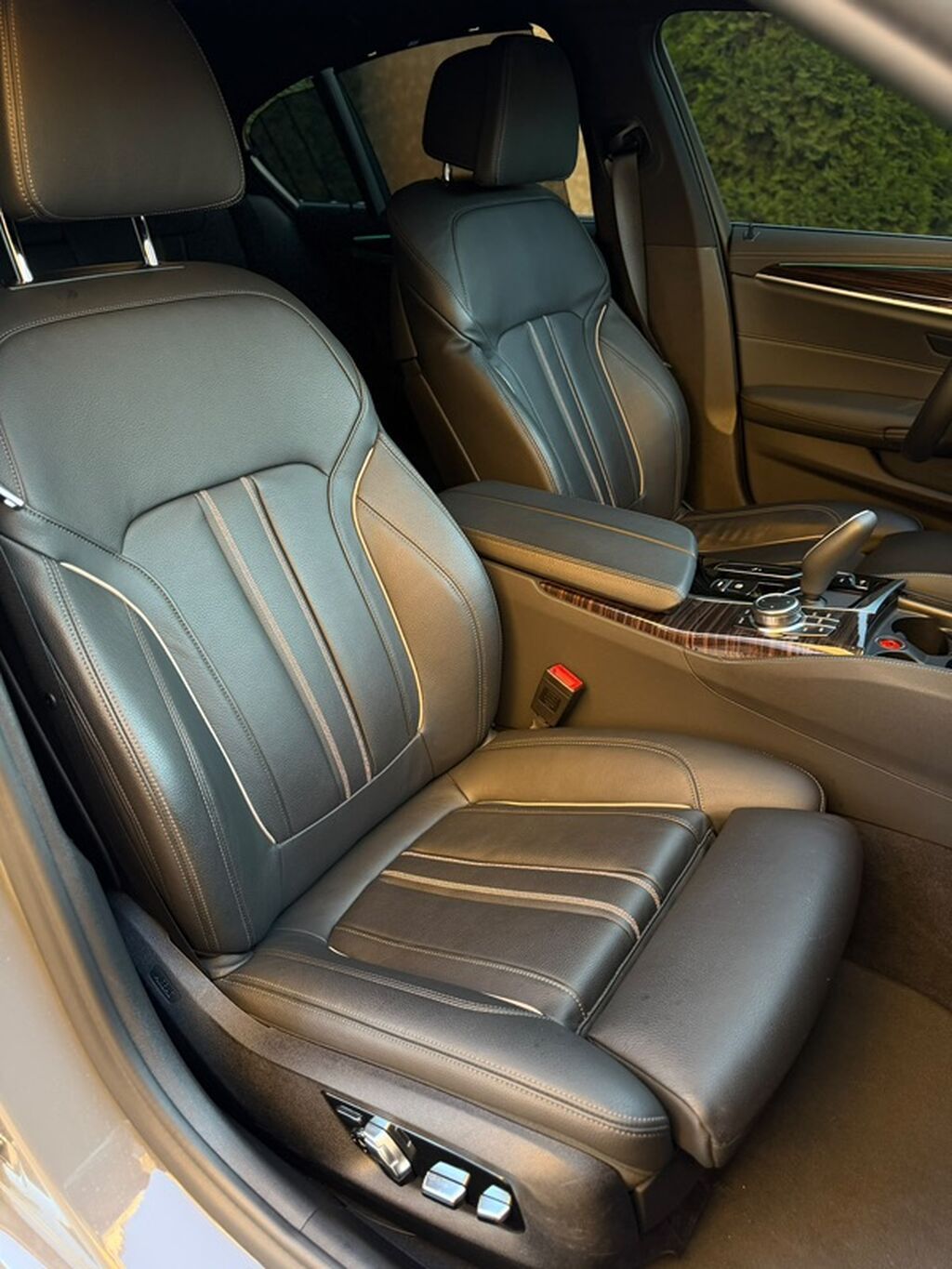 BMW 5 series: 2022 г., 2 л, Автомат, Бензин, Седан: фото 6