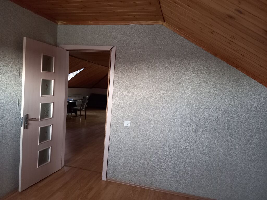202 kv. m, 7 otaqlı, Telefon, Qaz, İşıq