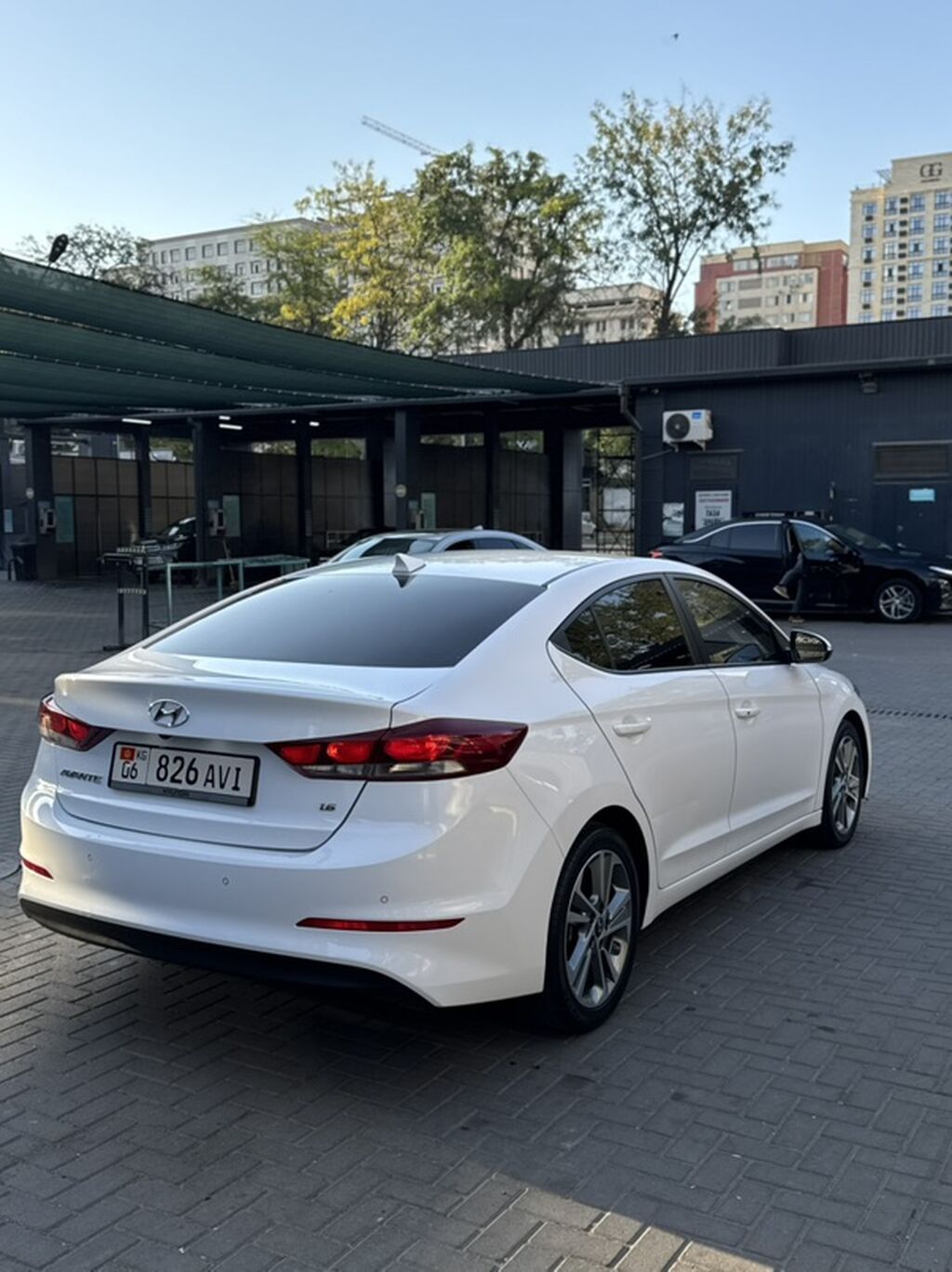 Hyundai Avante: 2018 г., 1.6 л, Автомат, Бензин, Седан: фото 4