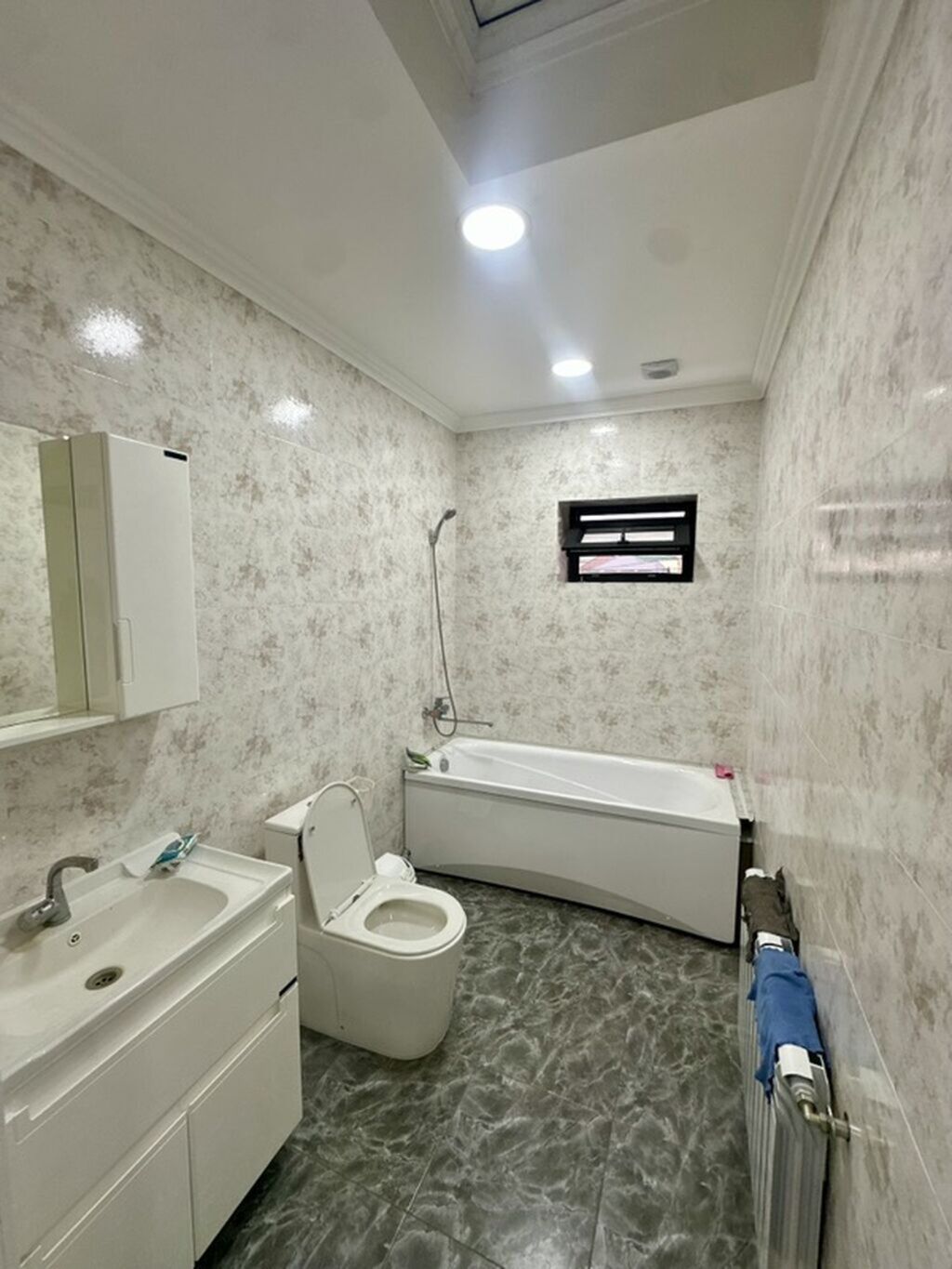 200 м², 5 комнат, Арча-Бешик ж/м, Без подселения: фото 3