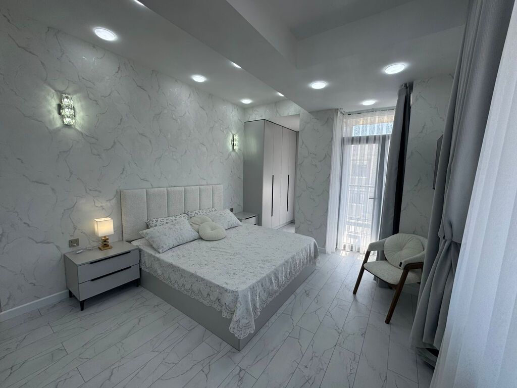 3 otaqlı, Yeni tikili, 87 kv. m