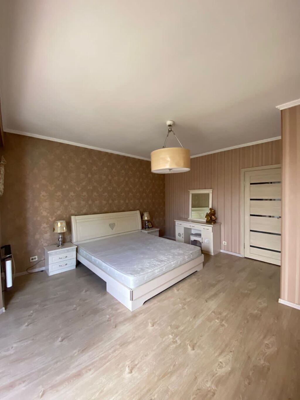 210 м², 10 комнат, Семейным: фото 8