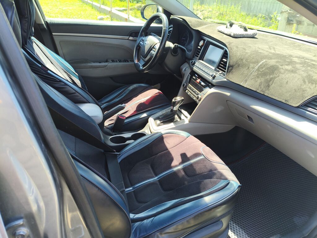 Hyundai Elantra: 2017 г., 2 л, Автомат, Бензин, Седан: фото 6