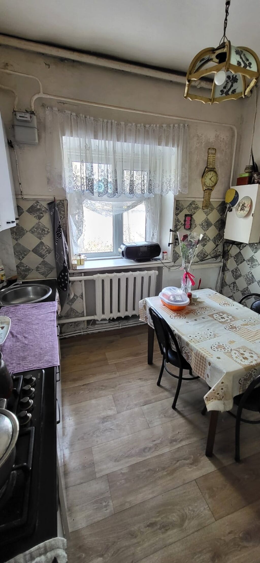 Продам дом с мебелью. Город Кант,ул.Куйбышева. В доме 5 жилых комнат: фото 4