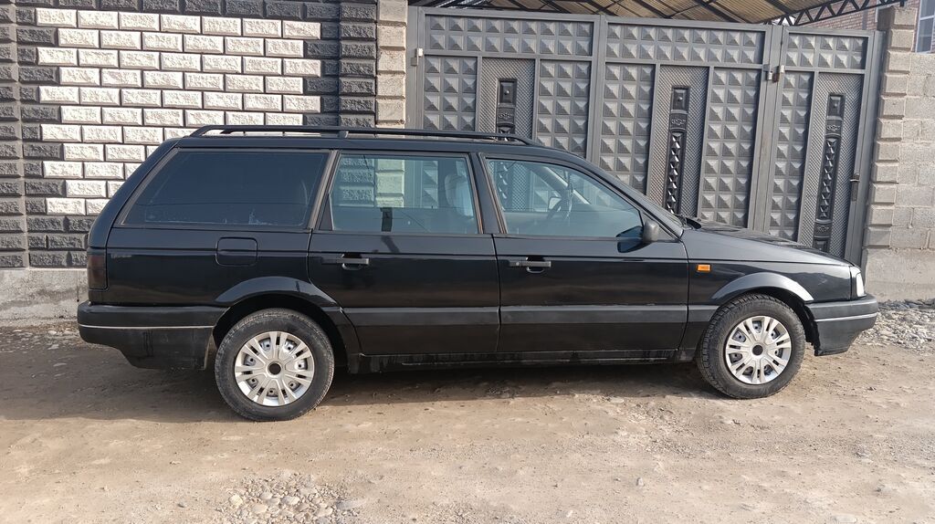 Volkswagen Passat Variant: 1992 г., 1.8 л, Механика, Бензин, Универсал: фото 5