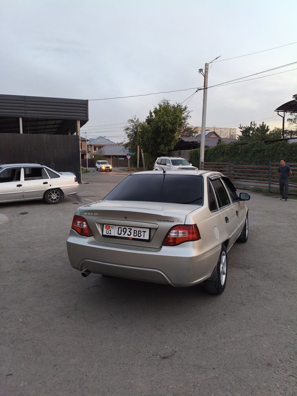 Daewoo Nexia: 2008 г., 1.6 л, Механика, Бензин, Седан: фото 3