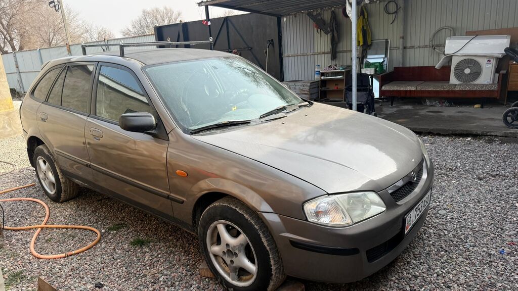 Mazda 323