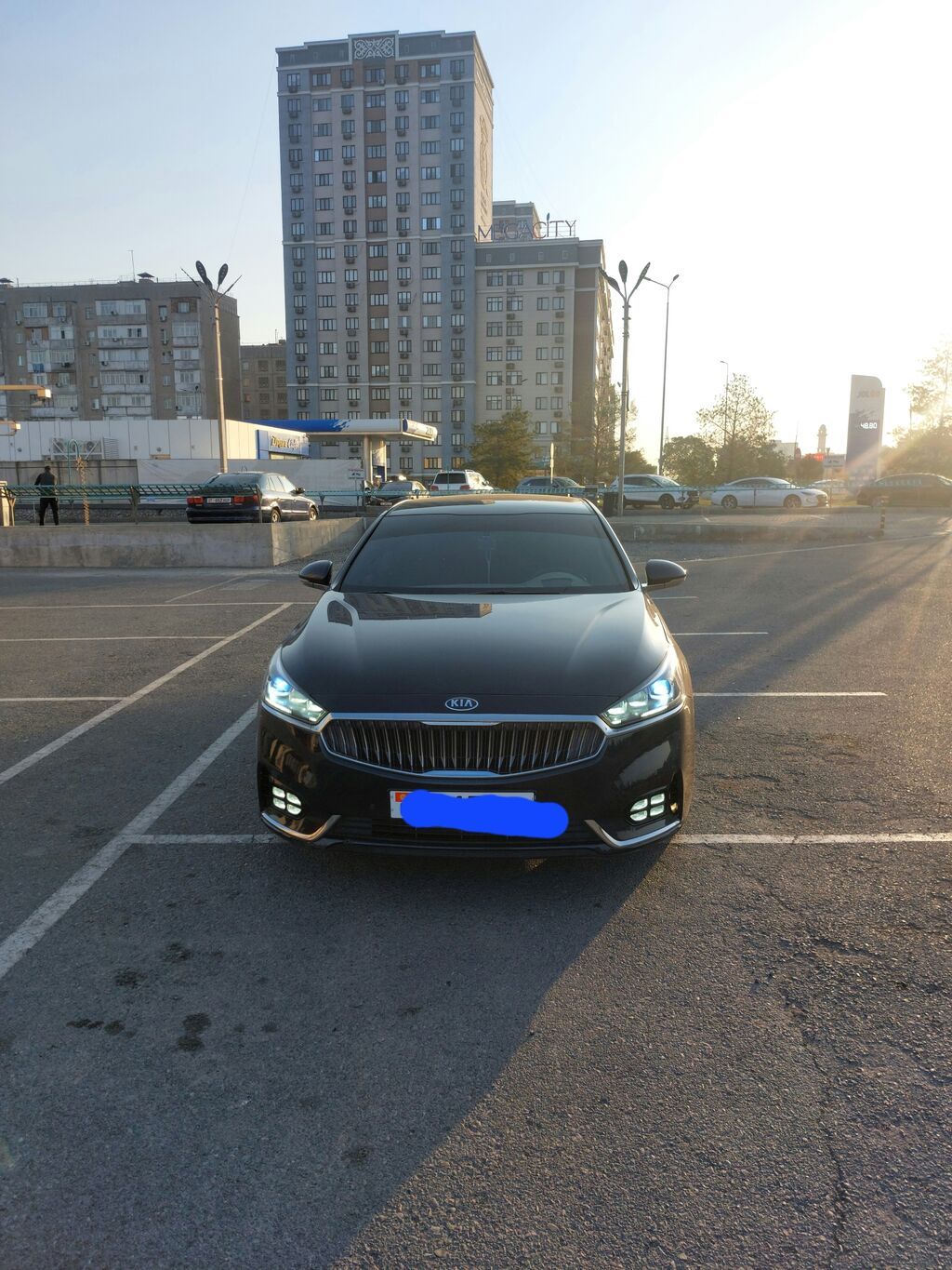 Kia K7: 2018 г., 3 л, Автомат, Газ, Седан: фото 1