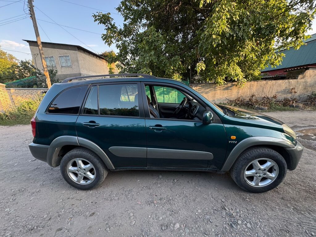Toyota RAV4: 2001 г., 2 л, Автомат, Бензин, Кроссовер: фото 4